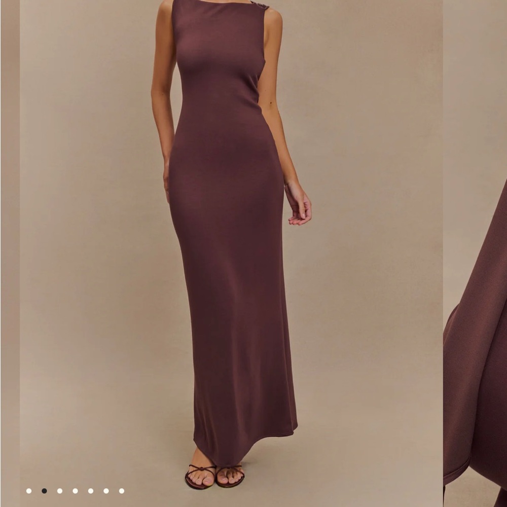 Elegant Cross-Back Brown Evening Dress - Picture 3 of 7